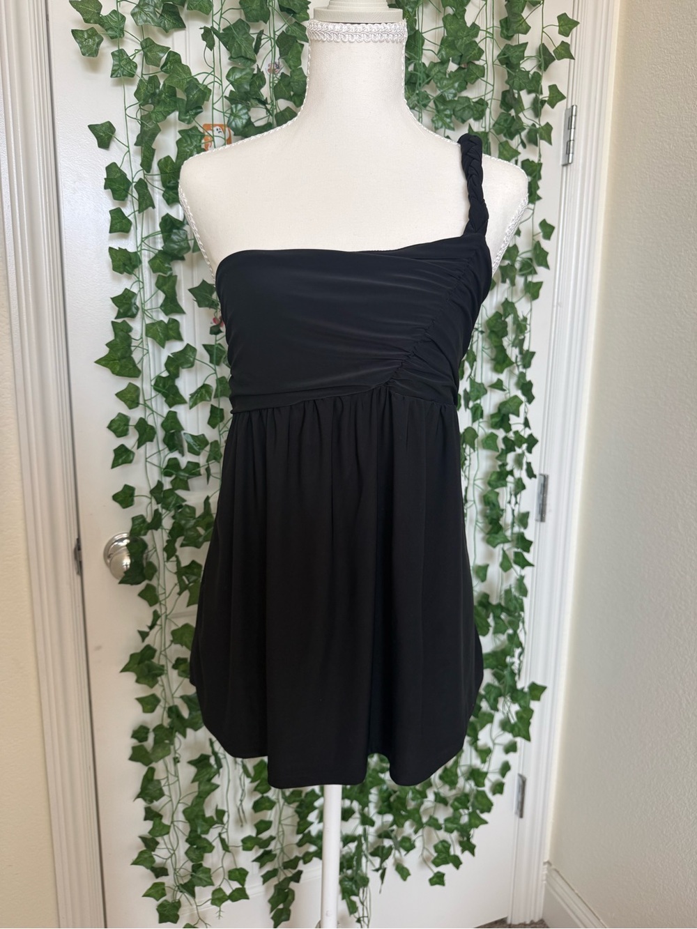 Wet Seal Black One-Shoulder Braided Strap Dress